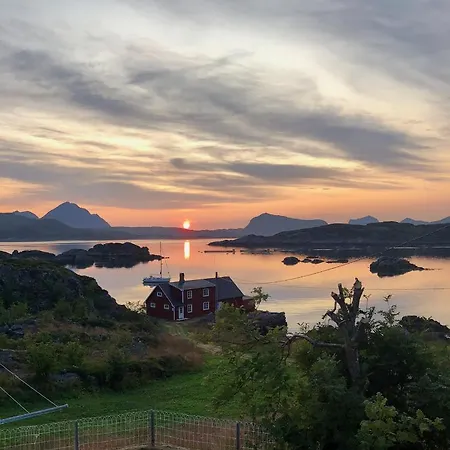 Sunyard House Lofoten * Leknes