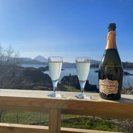 Sunyard House Lofoten Tatil Evi