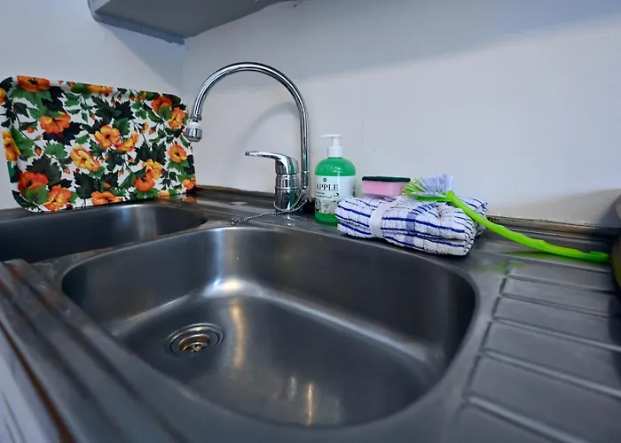 Sunyard House Lofoten Feriehus *