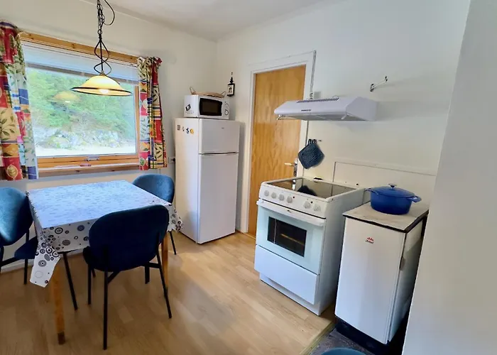 Sunyard House Lofoten Feriehus