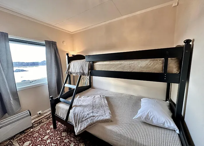 Sunyard House Lofoten * Leknes